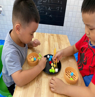 tai sao phu huynh can biet cac moc phat trien cua tre va vai tro cua chung trong can thiep 1