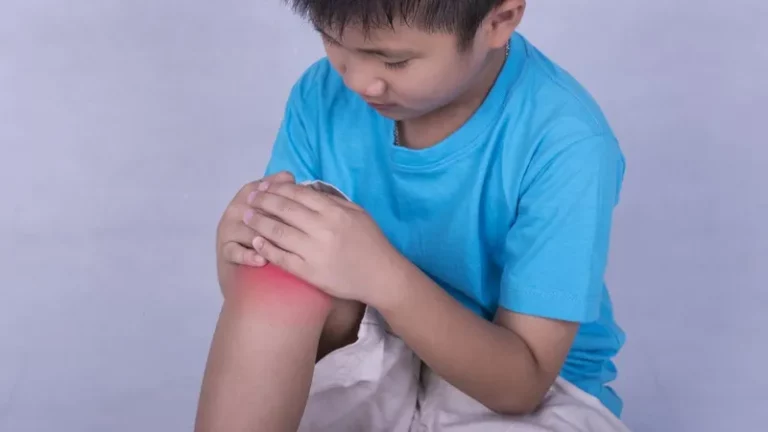 Những điều cần biết về viêm mủ khớp háng ở trẻ em