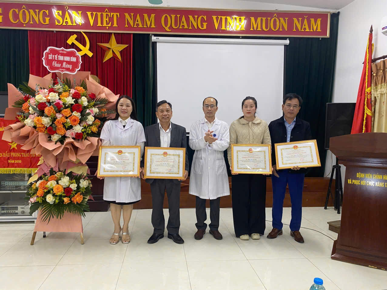 z7568220483316 9381bf38995c443eee8604fe0845b300