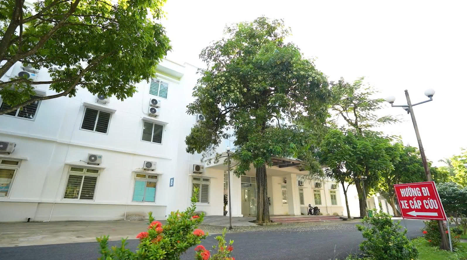 Chủ động phòng ngừa – Nâng cao ý thức – Đảm bảo an toàn lao động vì sức khỏe bản thân, đồng nghiệp và người bệnh an toan ve sinh lao dong 5